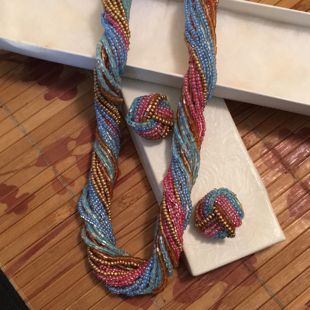Vintage Jewelry Set!